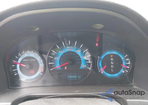 2010 Ford Fusion Se z USA, uszkodzony, nr VIN 3FAHP0HA8AR347532